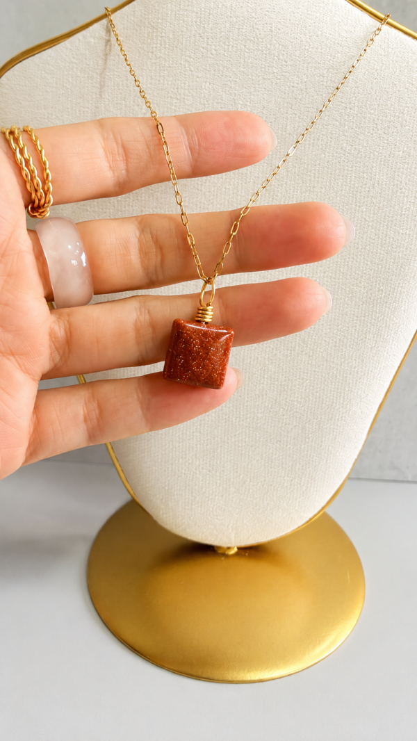 Piedra del Sol (Goldstone)